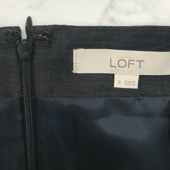 Ann Taylor LOFT gray lined skirt 8 - Picture 5 of 8